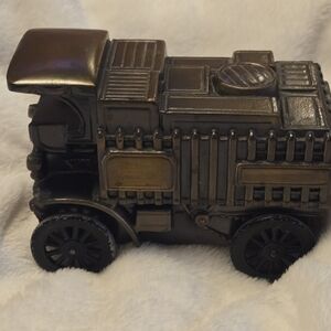 Vintage NWOT Banthrico 1906 Mack Truck Coin Bank